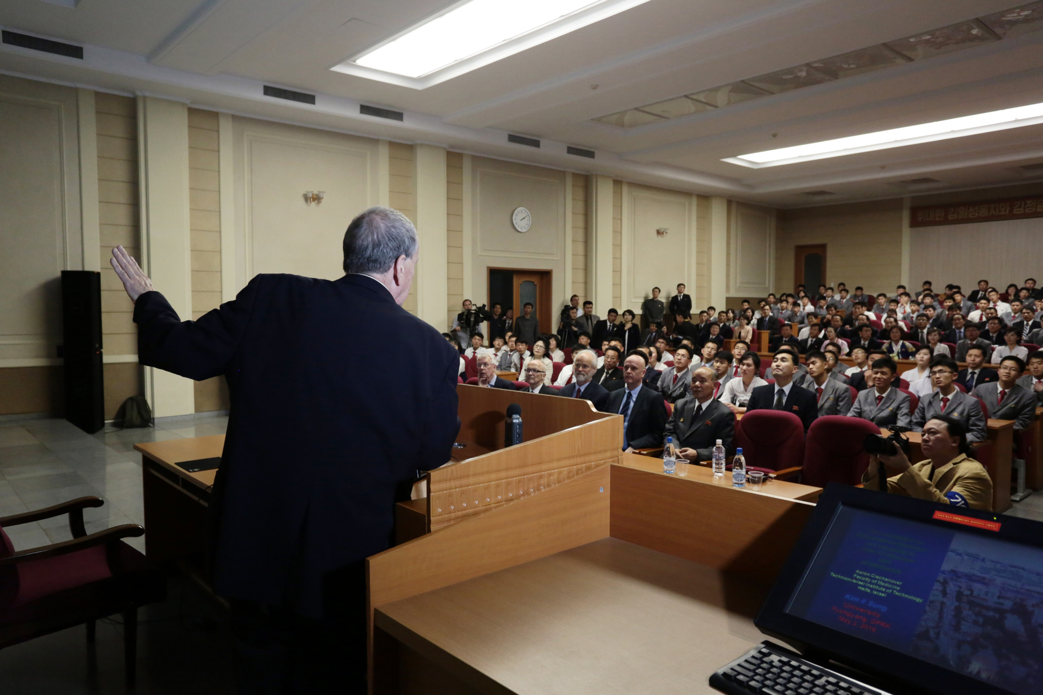16 Nobel Laureate Prof. Aaron Ciechanover at his Keynote Speech at Kim Il Sung University