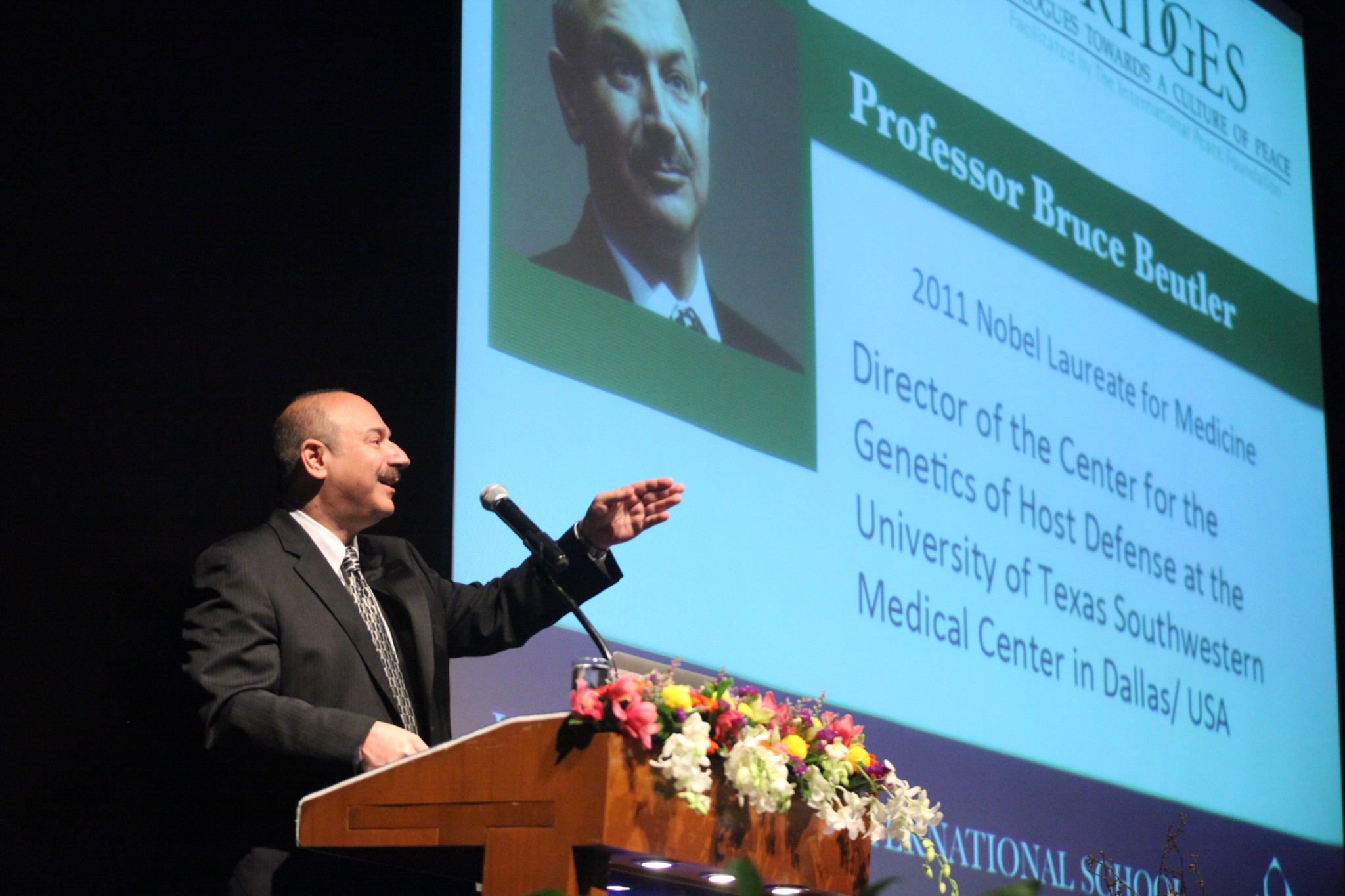 Medicine Nobel Laureate Prof. Bruce A. Beutler at NIST International School in Bangkok